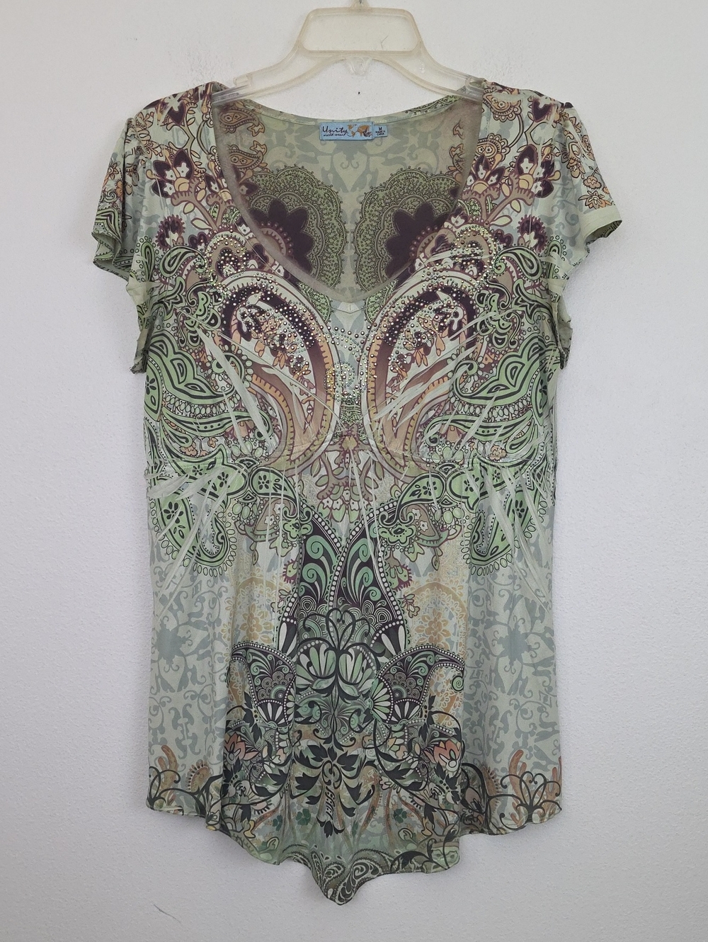 Unity World Wear Artsy Short Sleeve Low V-Neck Flowy Top M